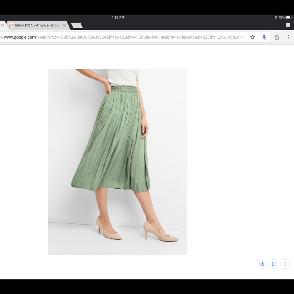 Pleated midi skirt